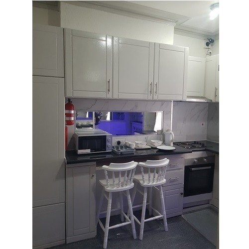 Double Bedsit on Stockwell Road, SW9 9TF