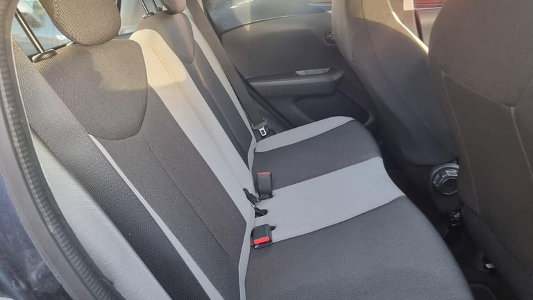 2015 Toyota AYGO 1.0 VVT-i x-play Euro 5 5dr Euro 5 HATCHBACK Petrol Manual