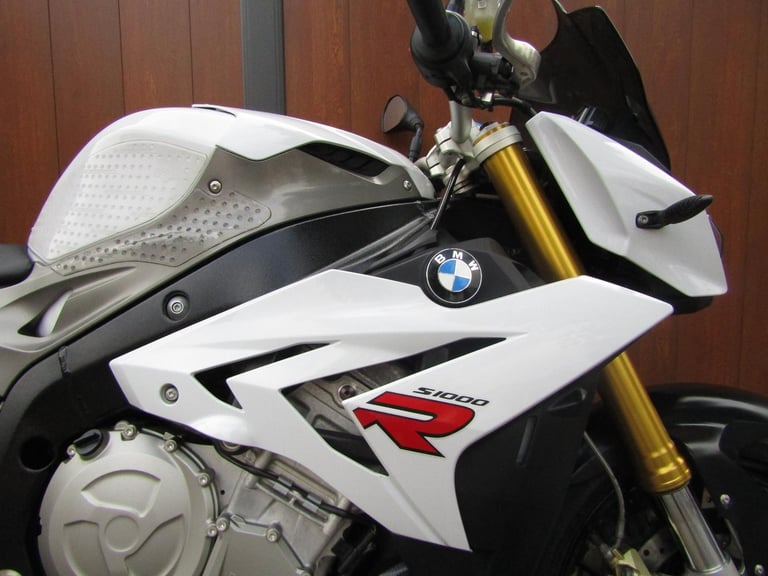 BMW S 1000 R, SERVICE HISTORY , 2015 MODEL, 4 RIDE MODES , Amazing condition .