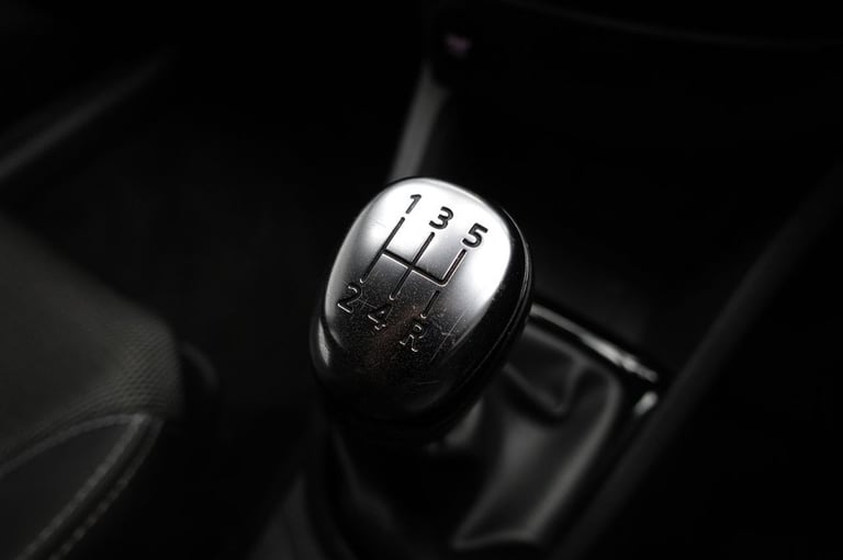 2017 Renault Clio 1.2 16V Dynamique Nav Hatchback 5dr Petrol Manual Euro 6 (75 ps) Hatchback Petr...