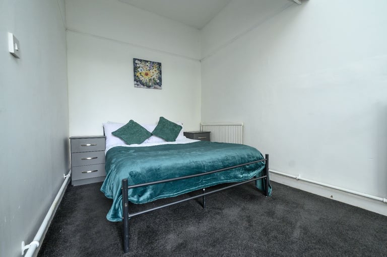 Short Term Stay in Broadgreen Court Liverpool- 1 BR