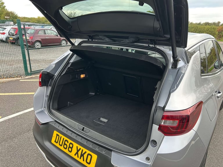 2018 Vauxhall Grandland X 1.2 Grandland X Sport Nav T S/S 5dr SUV Petrol Manual