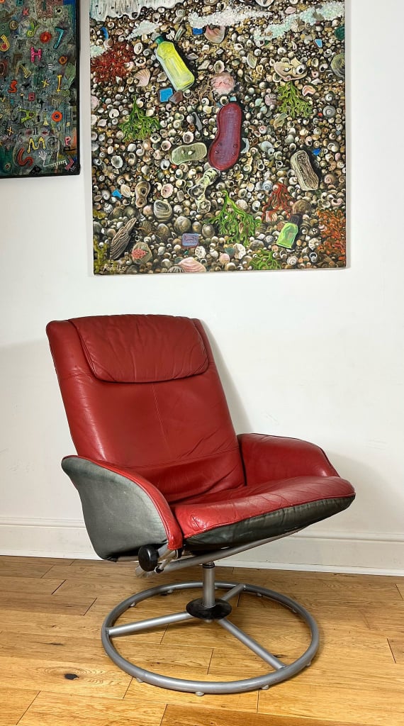 Mid-Century Modern Vintage Lounge Chair FREE LOCAL DELIVERY