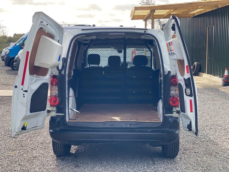 2018 Peugeot Partner 850 1.6 BlueHDi 100 Professional Van ATV PANEL VAN DIESEL Manual
