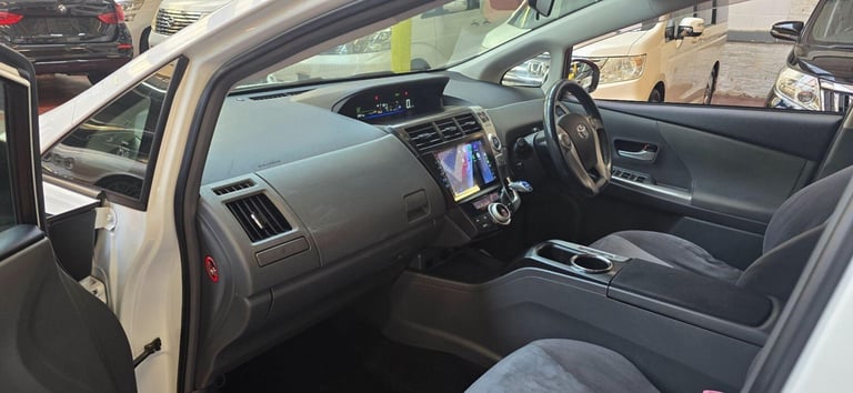 2011 Toyota Prius+ 7 SEATS +MODELESTA BODY KIT+AUTO ANDROID  Petrol/Electric Hybrid Automatic