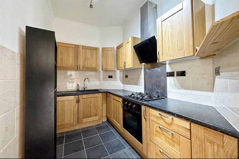 image for 2 Bedroom Main Door Flat 2 mins from Glasgow Uni
