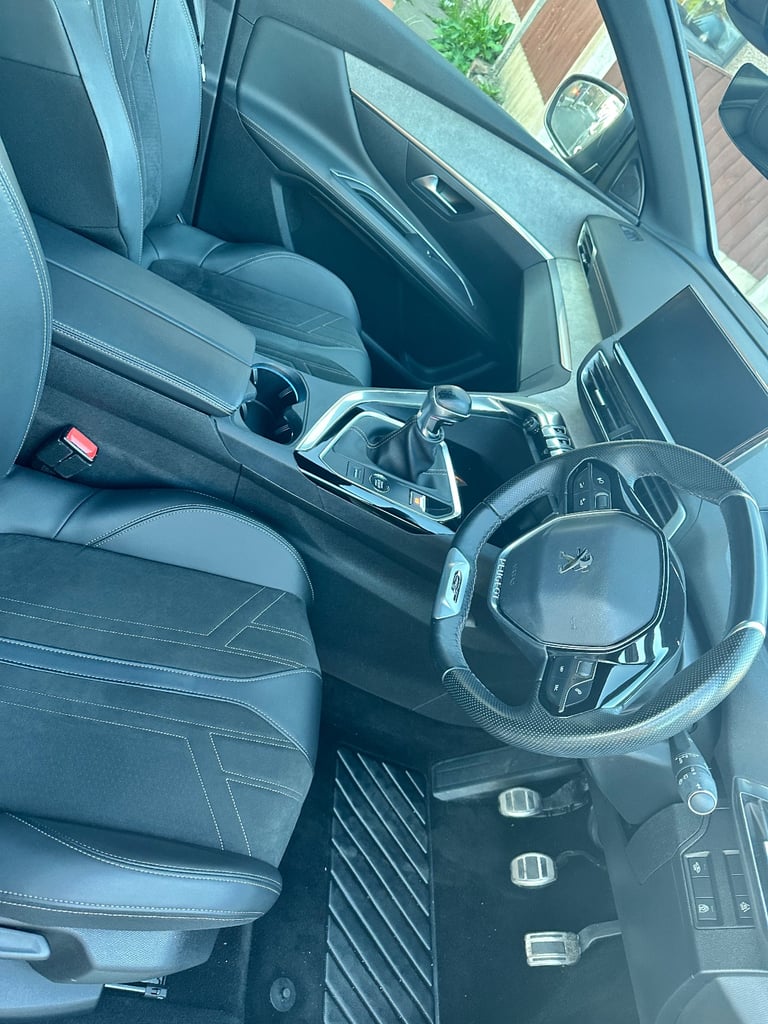 Peugeot, 3008, Hatchback, 2021, Manual, 1199 (cc), 5 doors