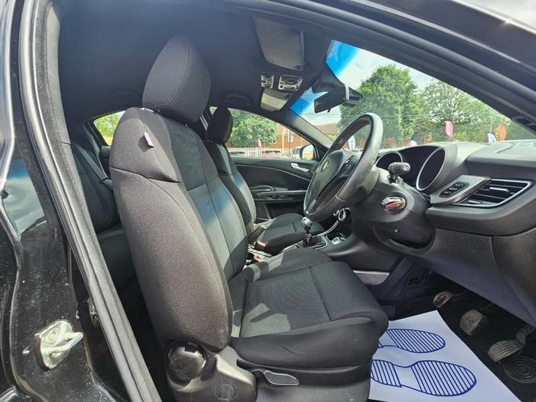 2013 Alfa Romeo Giulietta 1.6 JTDM-2 Collezione Euro 5 (s/s) 5dr HATCHBACK Diesel Manual