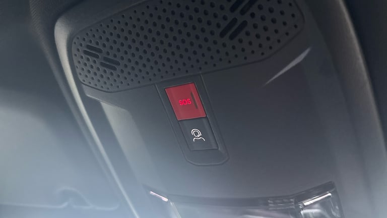 2024 Peugeot 2008 1.2 HYBRID GT SUV 5dr Petrol Hybrid e-DSC6 Euro 6 (s/s) (136 ps) SUV Hybrid Aut...