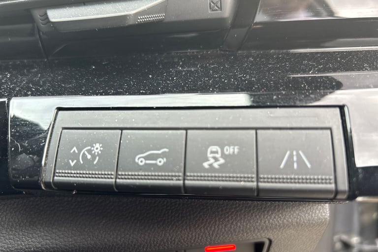 2023 Renault Austral E-Tech FHEV Iconic Esprit Alpine 5dr Auto 4C Estate Hybrid Automatic
