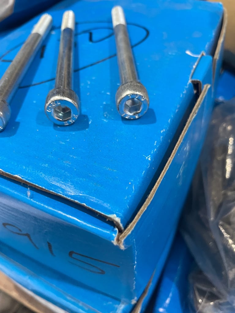 Bolts socket head cap machine screw 20 boxes available 