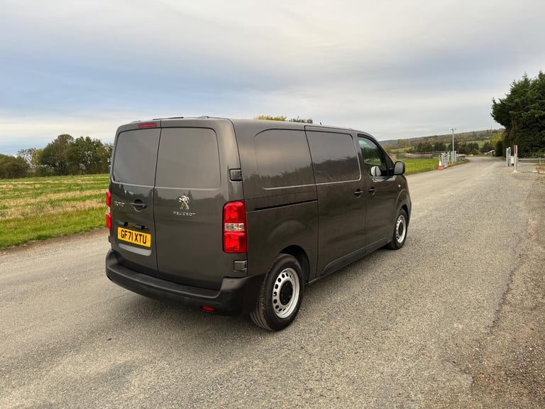 Peugeot Expert 1.5 BlueHDi 1000 Professional Premium Van 6dr Diesel M... 2021/71