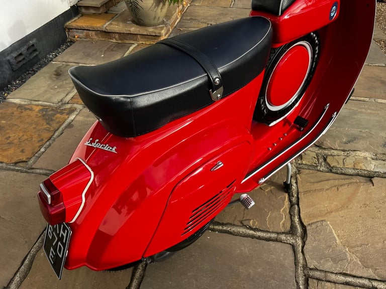 1967 VESPA SS90