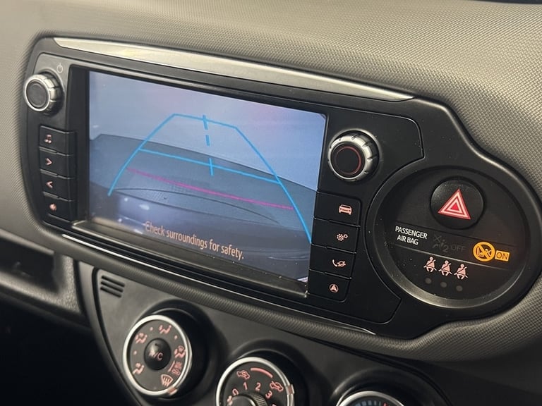 2016 Toyota Yaris Dual VVT-i Design Hatchback Petrol Manual