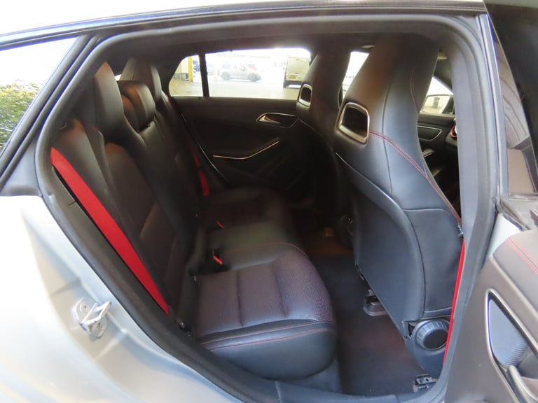2015 Mercedes-Benz CLA Class 2.0 CLA250 Engineered by AMG Shooting Brake 5dr