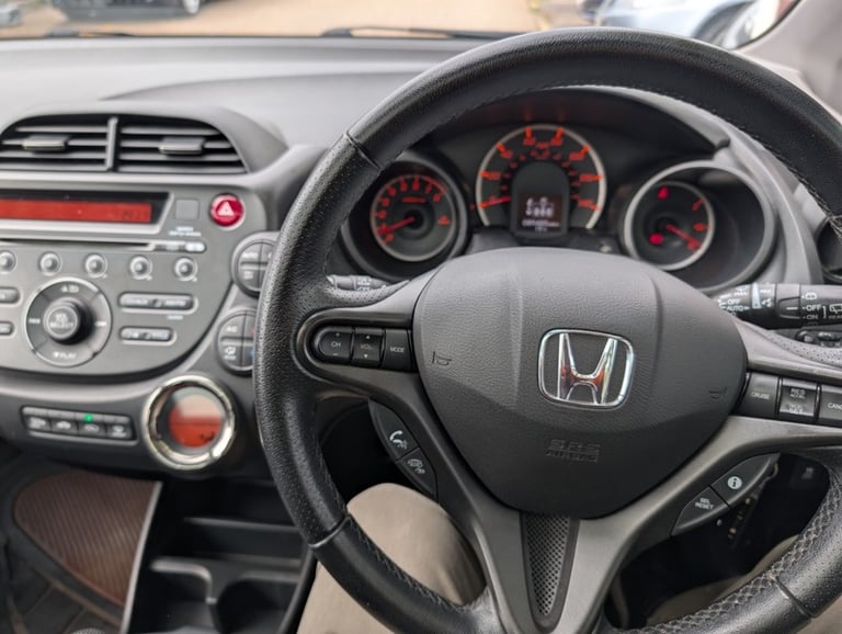 Honda Jazz I-VTEC EX 1.3 Petrol Manual Full Service History Cheap Insurance Grou