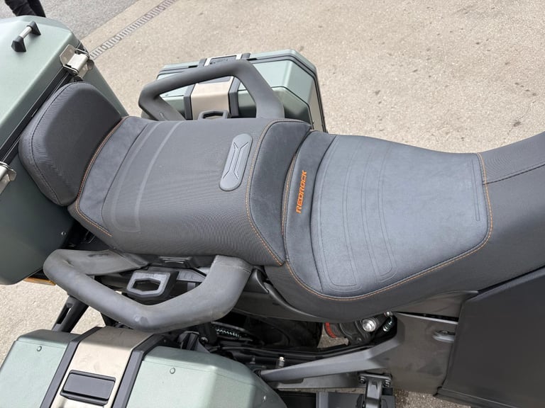 2025 Can-Am Canyon RedRock 1330cc 6 speed semi automatic Spyder trike 