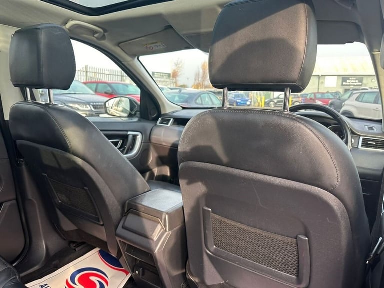 2017 Land Rover Discovery Sport 2.0 TD4 SE Tech SUV 5dr Diesel Manual 4WD Euro 6 (s/s) (180 ps) E...