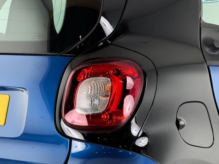 2017 smart fortwo 1.0 Prime Premium 2dr Auto COUPE PETROL Automatic