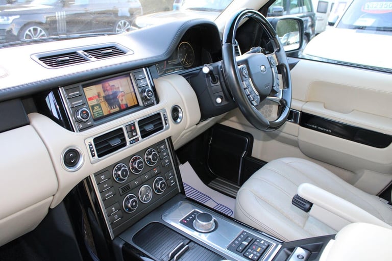 2011 Land Rover Range Rover 4.4 TD V8 Autobiography Auto 4WD Euro 5 5dr ESTATE Diesel Automatic