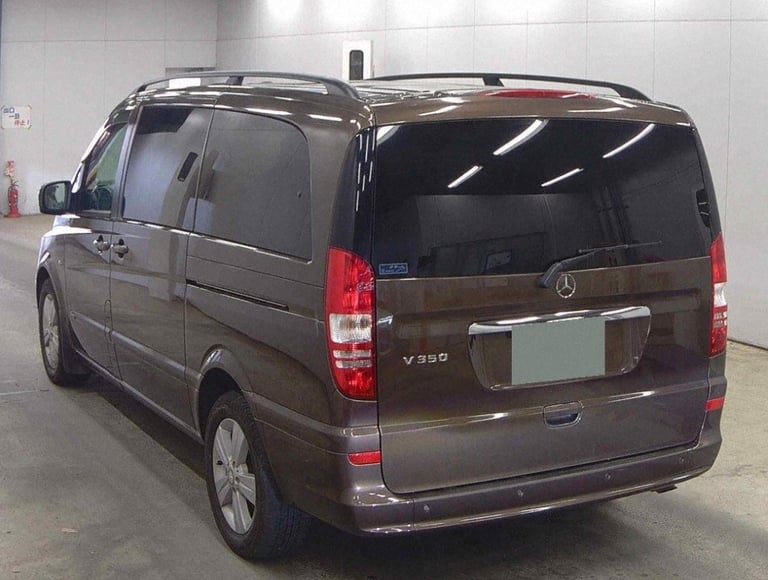 FRESH IMPORT 2013 MERCEDES-BENZ V350 AMBIENTE VIANO 3.5 V6 AUTO LONG WHEEL BASE 
