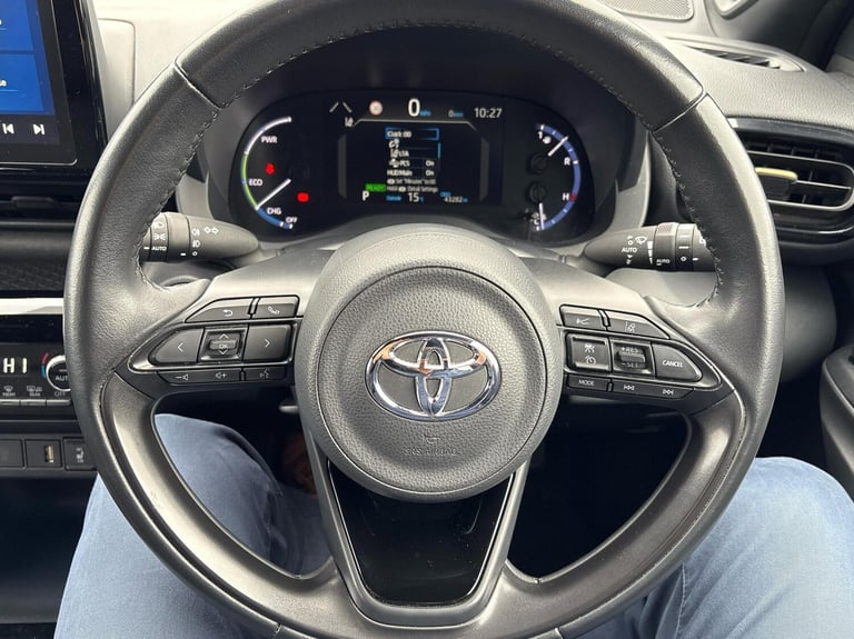 2022 Toyota Yaris 1.5 Hybrid Premiere Edition 5dr CVT Estate Hybrid Automatic