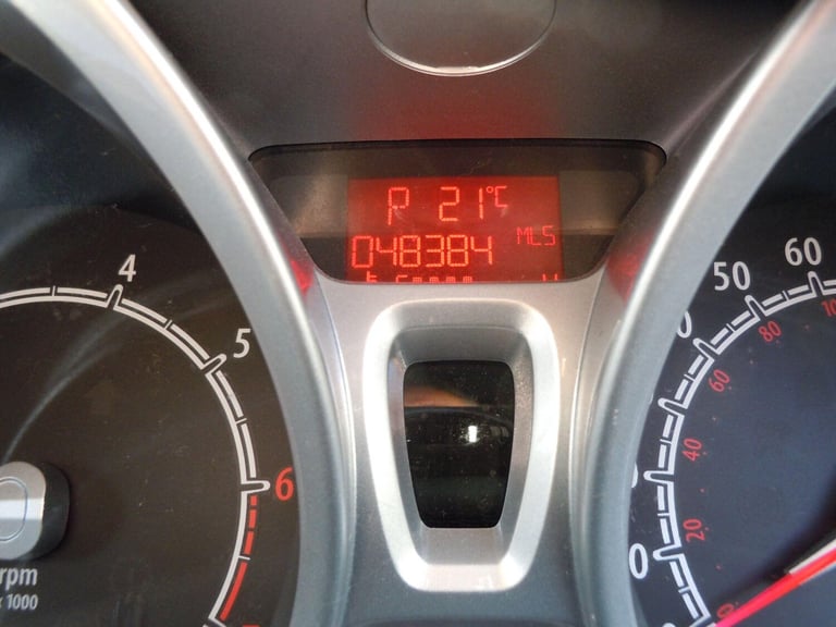 2012 Ford Fiesta 1.4 Titanium 5dr HATCHBACK Petrol Automatic