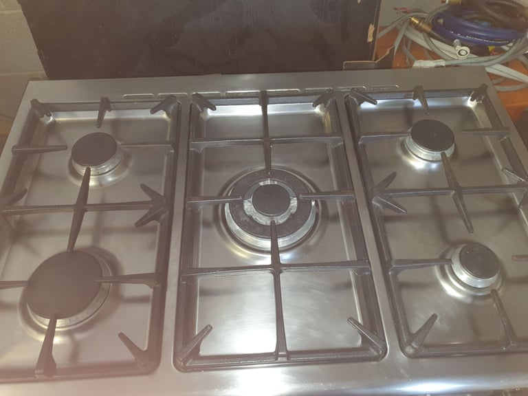 Kenwood dusl fuel two oven with 5 burners range cooker 