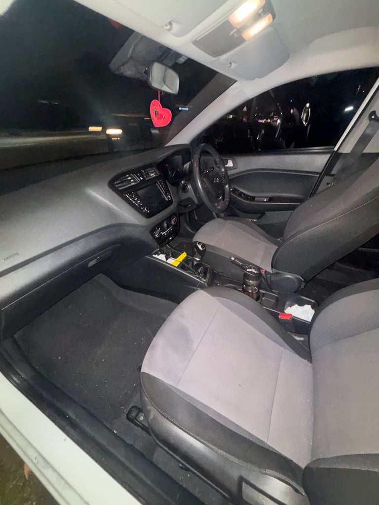 Hyundai, I20, Hatchback, 2017, Manual, 998 (cc), 5 doors