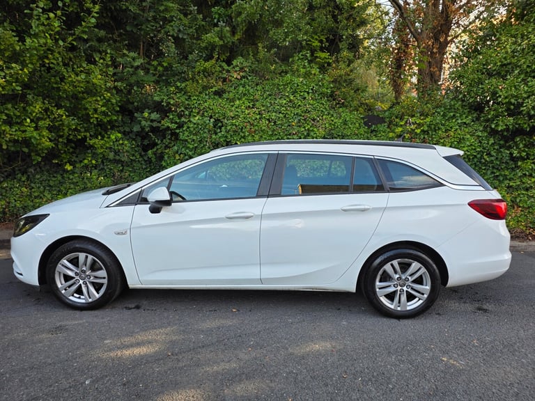 2019 VAUXHALL ASTRA 1.6 CDTI DESIGN BLUEINJECTION ESTATE EURO6 1 OWNER EX POLICE