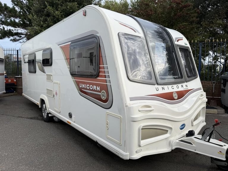 2014 BAILEY UNICORN CADIZ 4 Berth Fixed single beds Motor mover