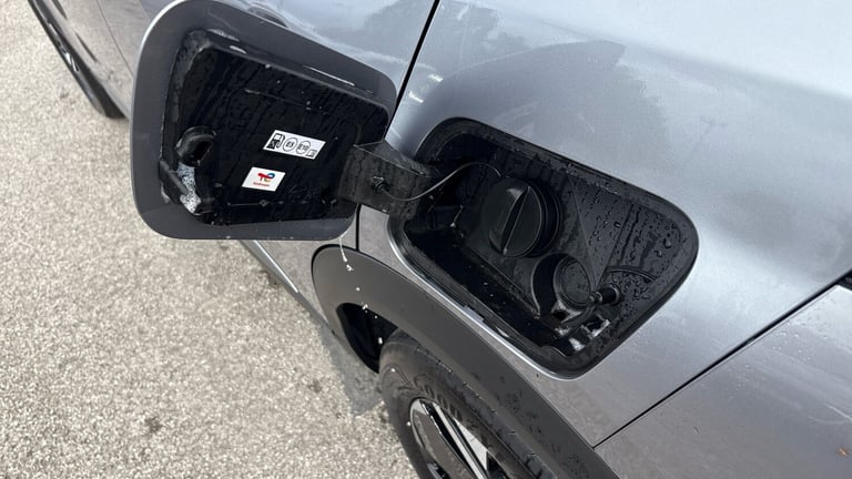 2025 Peugeot 2008 1.2 PureTech GT SUV 5dr Petrol EAT Euro 6 (s/s) (130 ps) SUV Petrol Automatic