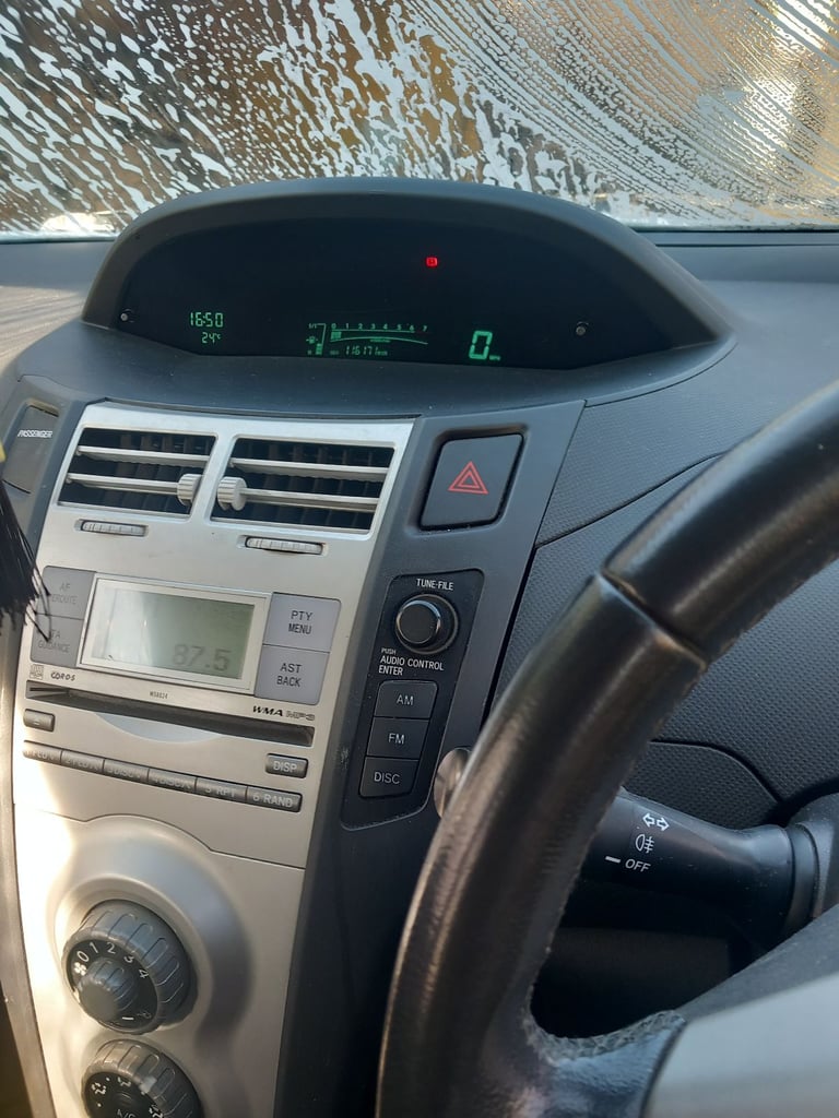 Toyota, YARIS, Hatchback, 2008, Manual, 1296 (cc),5 doors - Image 8