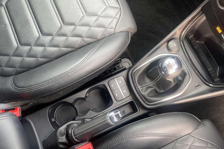 2022 Ford Puma 1.0 EcoBoost Hybrid mHEV ST-Line Vignale 5dr HATCHBACK Petrol/Electric Hybrid Manual