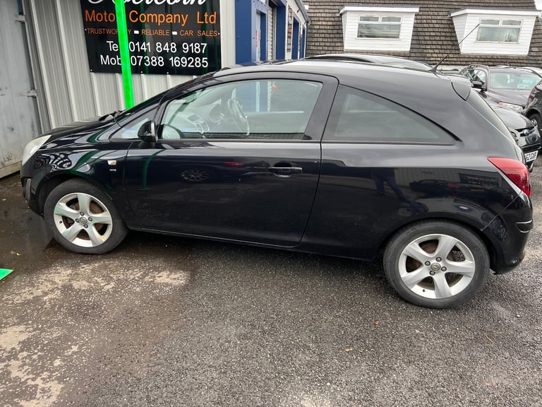1 owner from new 2011 11 reg Vauxhall corsa 1.2 petrol mot 1 year psh 2 keys £1295