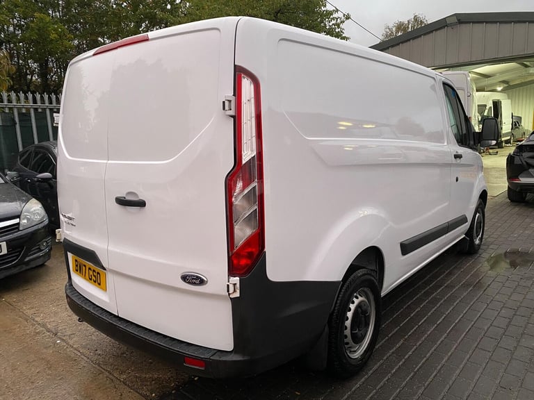 2017 Ford Transit Custom 2.0 TDCi 290 L1 H1 5dr PANEL VAN Diesel Manual