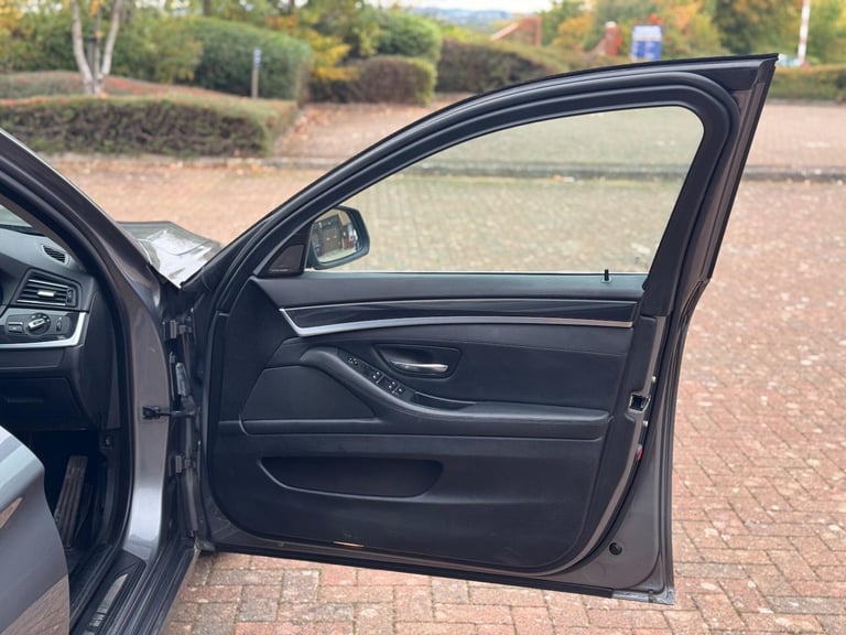 2013 BMW 5 Series 3.0 530d SE Touring Auto Euro 6 (s/s) 5dr ESTATE Diesel Automatic