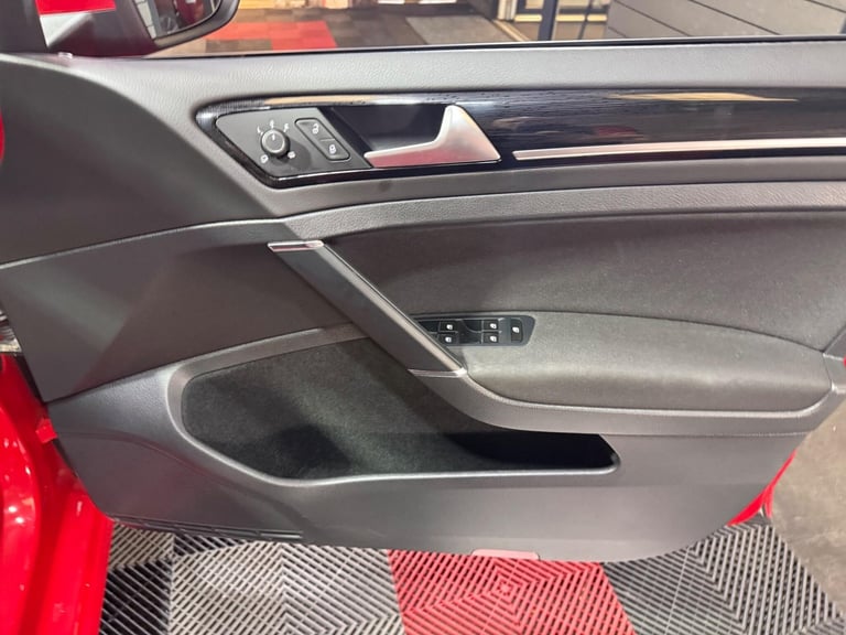 2017 Volkswagen Golf 1.6 TDI BlueMotion Tech GT Euro 6 (s/s) 5dr HATCHBACK Diesel Manual