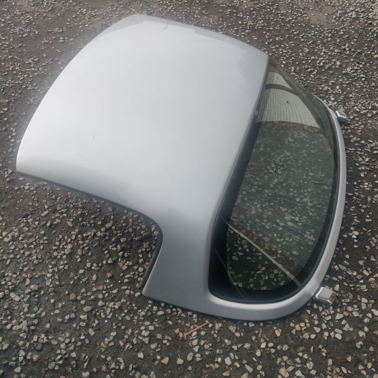 image for Silver Mazda MX5 hardtop