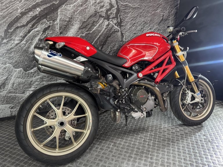 DUCATI MONSTER 1100 S M1100S 2009