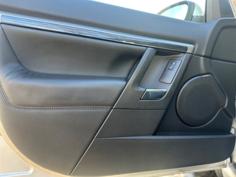 2009 Vauxhall Vectra 1.9 CDTi 16v Elite 5dr HATCHBACK Diesel Automatic