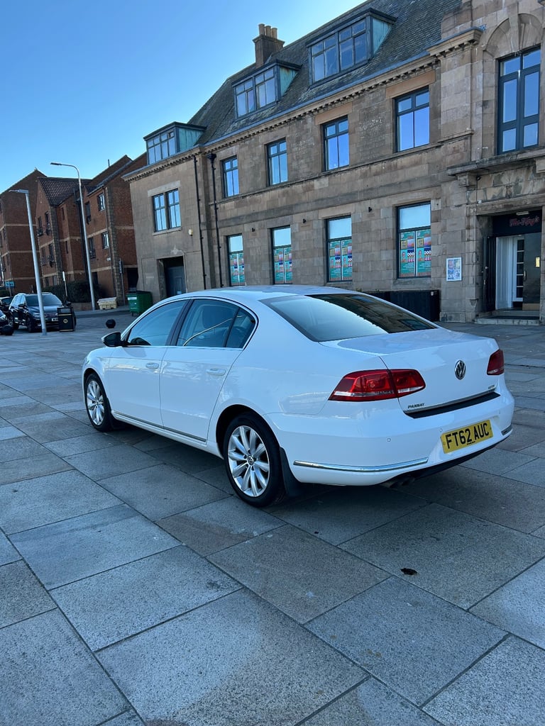 Volkswagen, PASSAT, Saloon, 2012, Manual, 1968 (cc), 4 doors