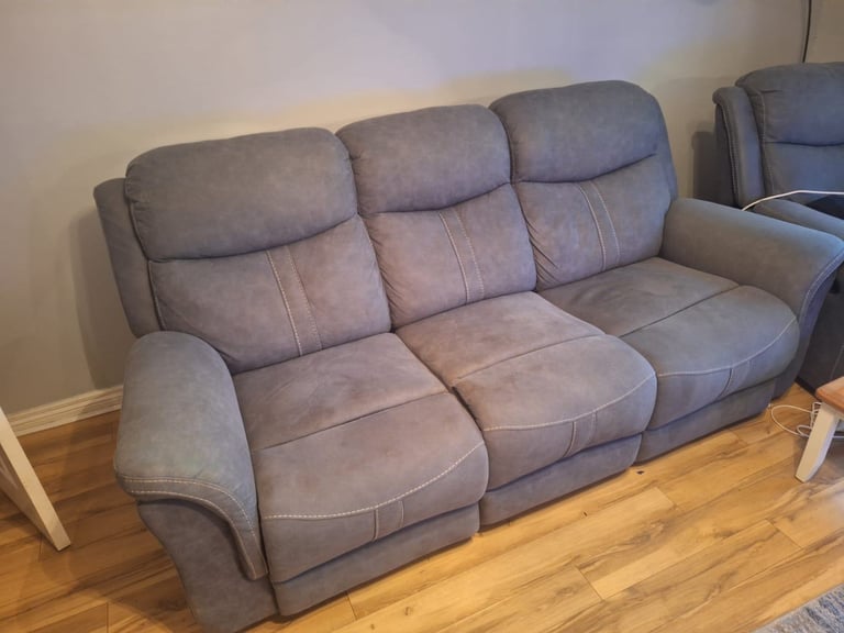 image for 3 2 1 suite 3 years old. 