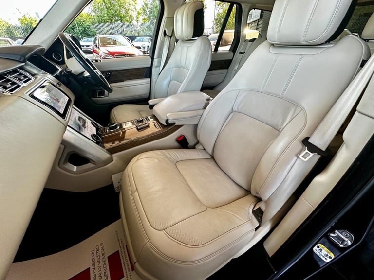  Land Rover Range Rover 4.4 SD V8 Vogue SE Auto 4WD Euro 6 (s/s) 5dr  Diesel Automatic