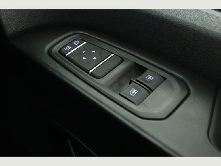 2024 Renault Trafic SL30 90kW 52kWh Advance Van Auto PANEL VAN Electric Automatic