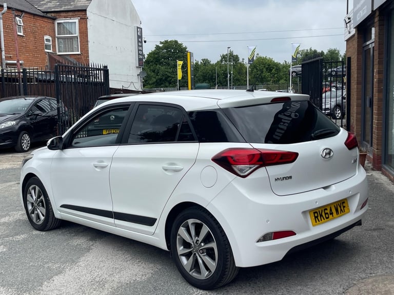 2015 Hyundai i20 1.2 Premium Euro 6 5dr HATCHBACK Petrol Manual