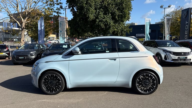 2022 Fiat 500e C 42kWh La Prima Convertible 2dr Electric Auto (118 ps) Convertible Electric Autom...