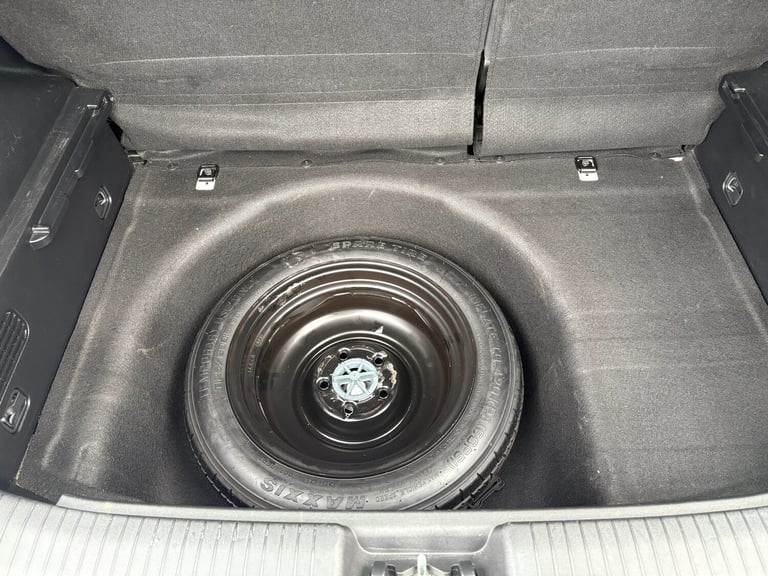 2013 Hyundai ix20 1.6 Active Hatchback 5dr Petrol Auto Euro 5 (123 bhp) Petrol