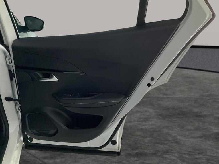 2023 Peugeot E-2008 50kWh GT SUV 5dr Electric Auto (7kW Charger) (136 ps) - LED - REVERSE CAM - S...