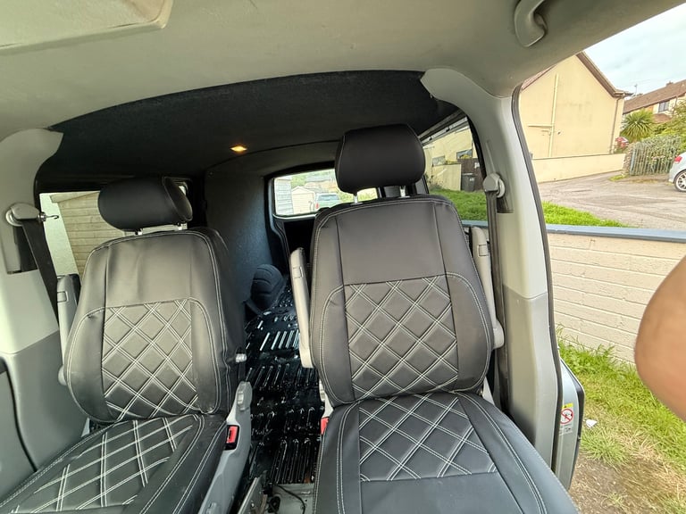 VW Transporter captain seats